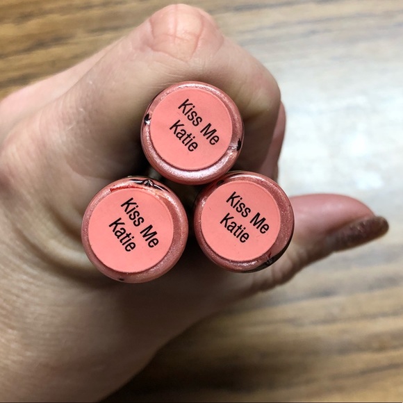 LipSense - Picture 1 of 3